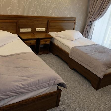 ז'יטומיר Лісовий Готель Гайки מראה חיצוני תמונה